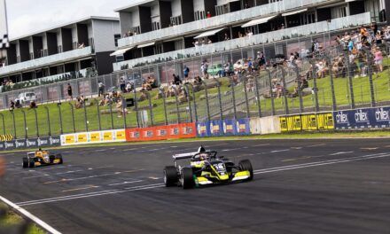 Dutchman Van Hoepen claims NZ Grand Prix