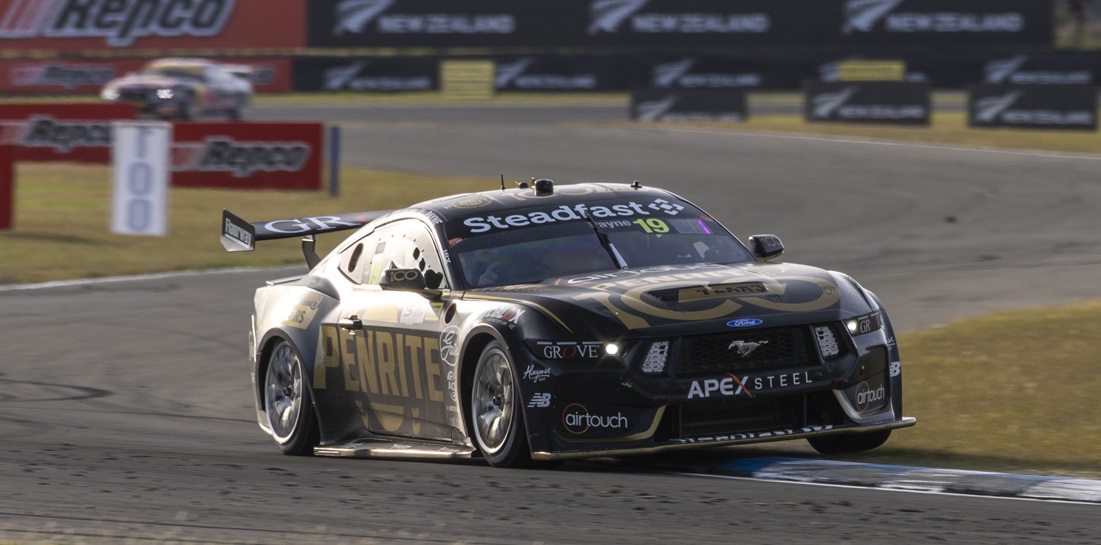 Payne moves back to top of the standings
